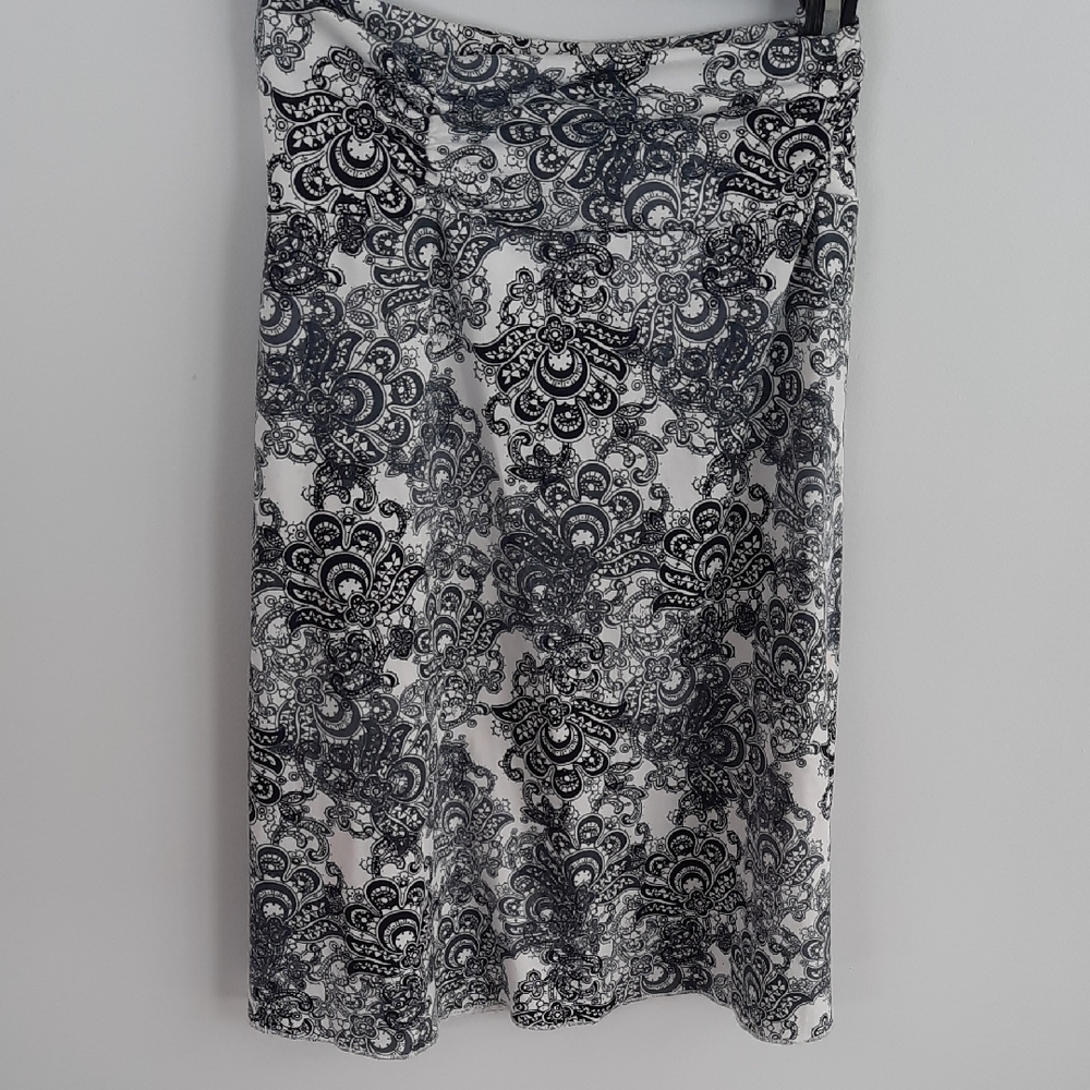 Tranquility Paisley And Floral Skirt S